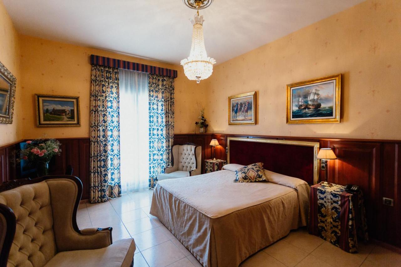 Hotel De Camprodon Esterno foto