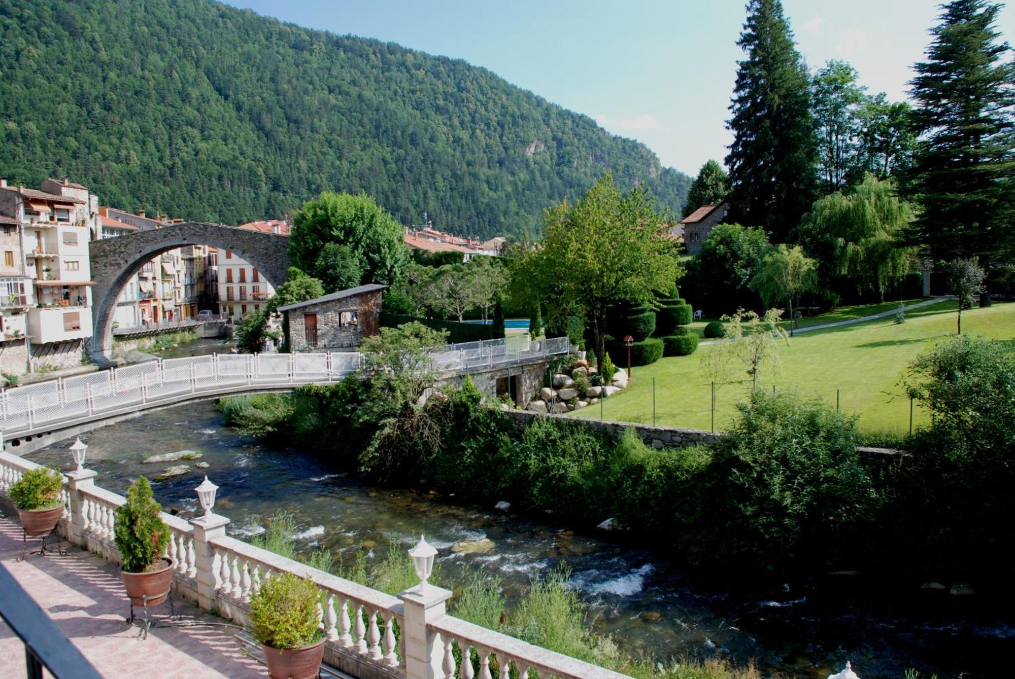 Hotel De Camprodon Esterno foto